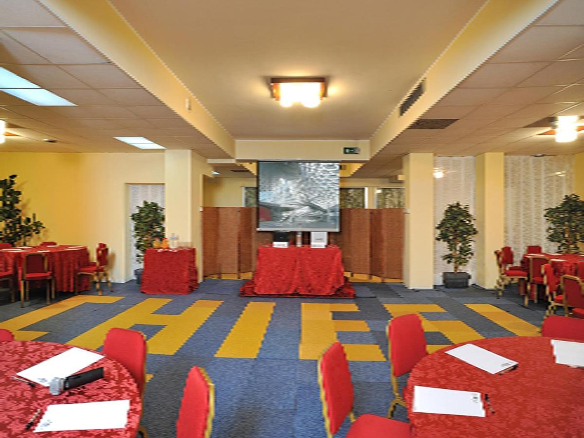 Hotel & Residence Dei Duchi Ουρμπίνο Εξωτερικό φωτογραφία
