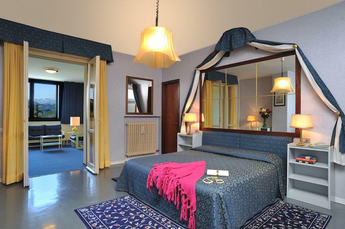 Hotel & Residence Dei Duchi Ουρμπίνο Εξωτερικό φωτογραφία